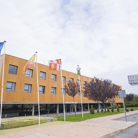 Alda El Espinar Hotel Bagian luar foto