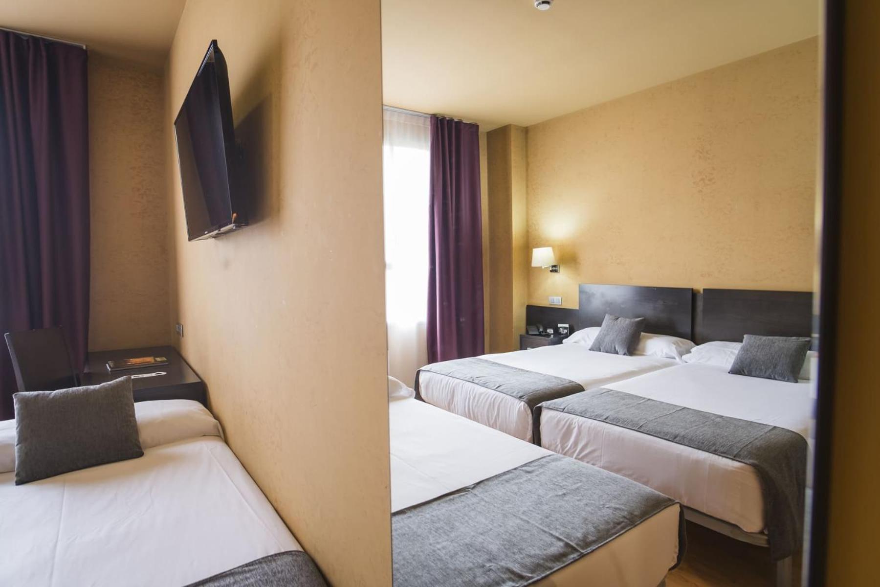 Alda El Espinar Hotel Bagian luar foto