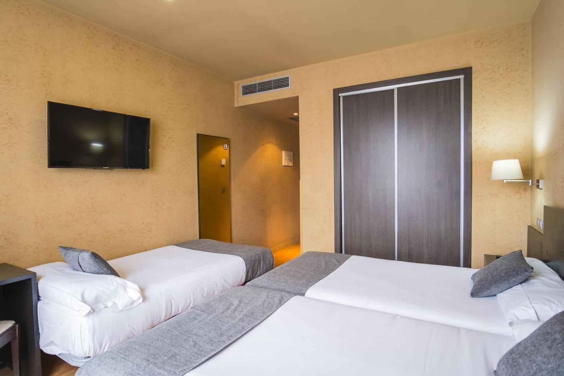 Alda El Espinar Hotel Bagian luar foto