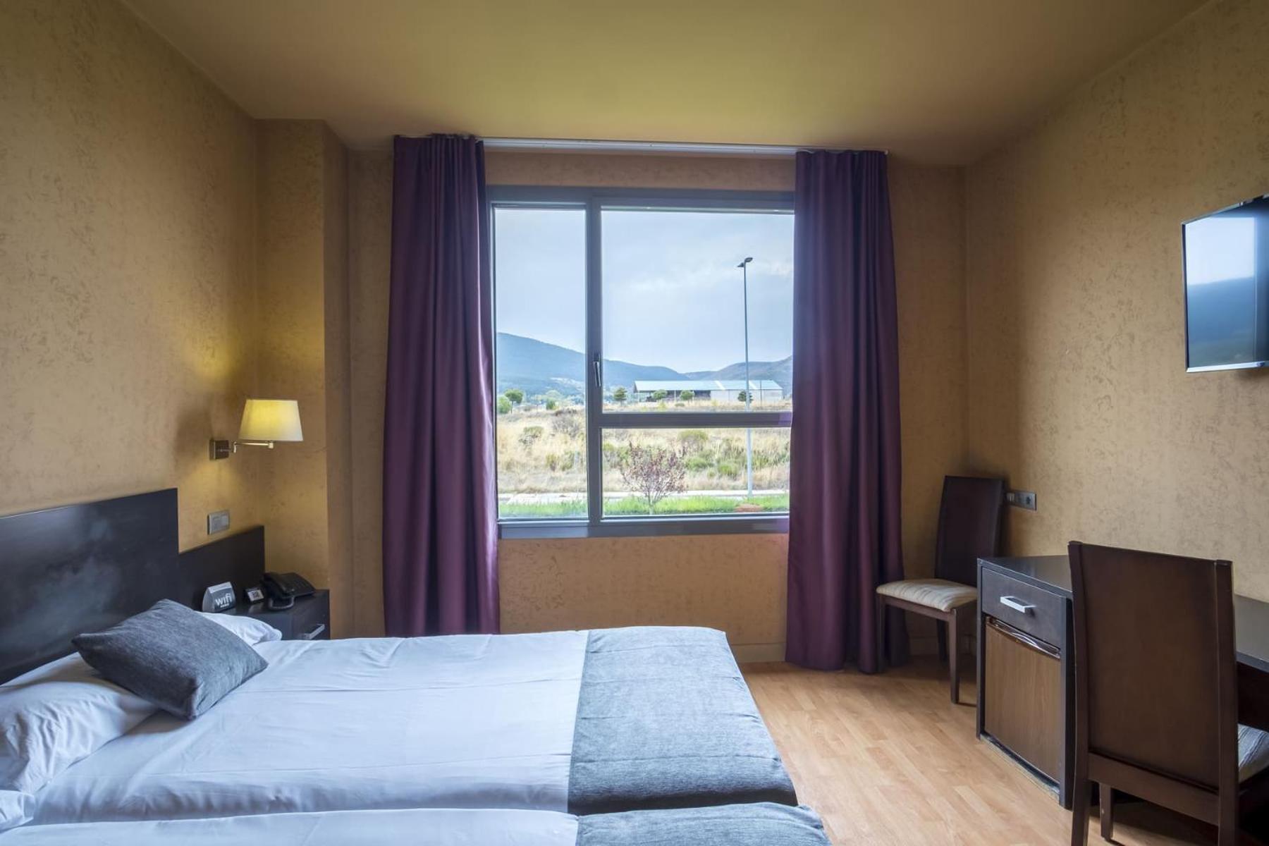 Alda El Espinar Hotel Bagian luar foto